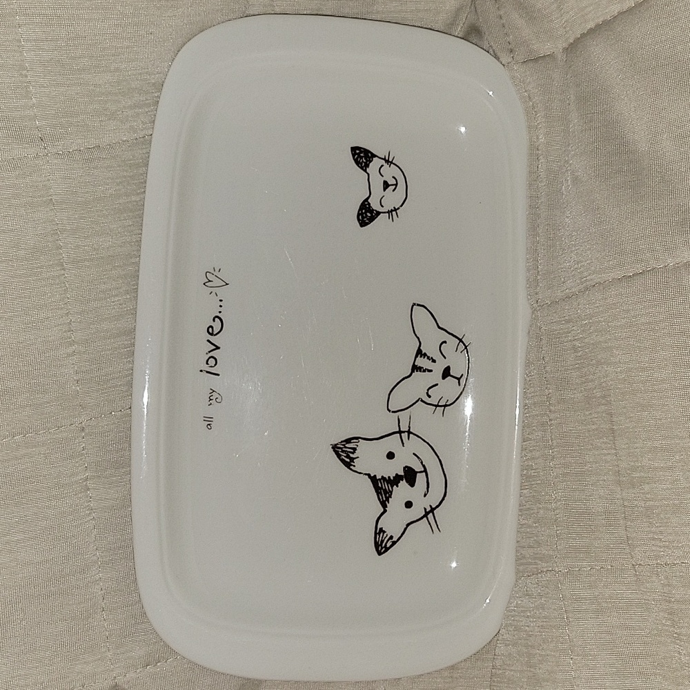 Rectangular Ceramic Plate/Tray w/A Cat Theme. Made in Japan.